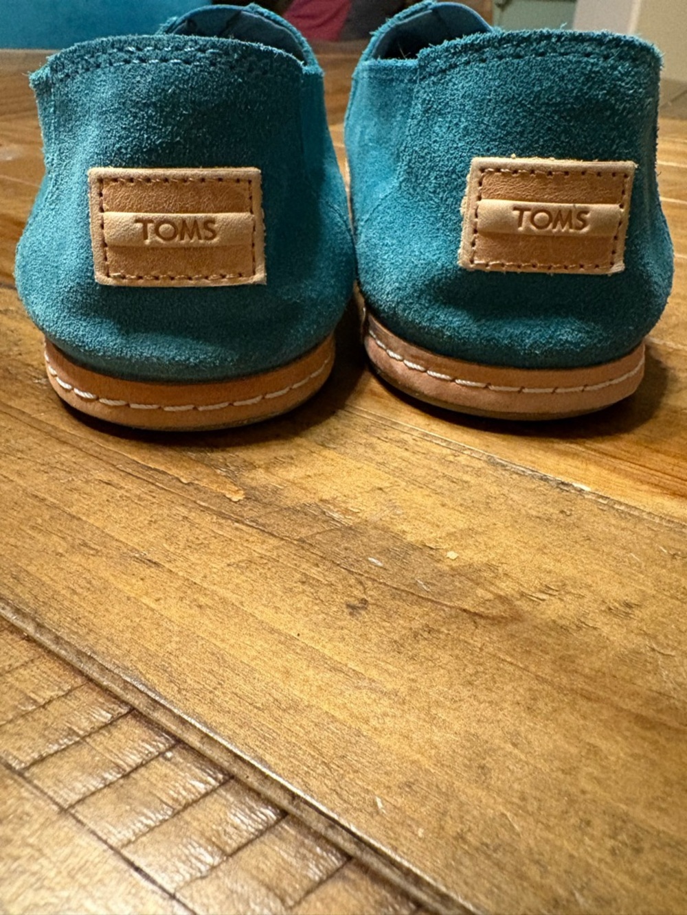 TOMS Women’s Teal Suede Moccasins /Espadrilles - Picture 5 of 8